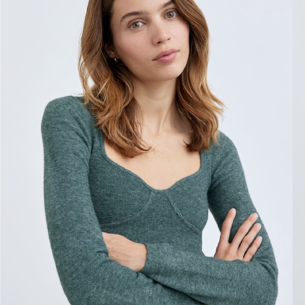 Aritzia Wilfred Greer Wool Blend Sweater  Heart-Shaped Cropped